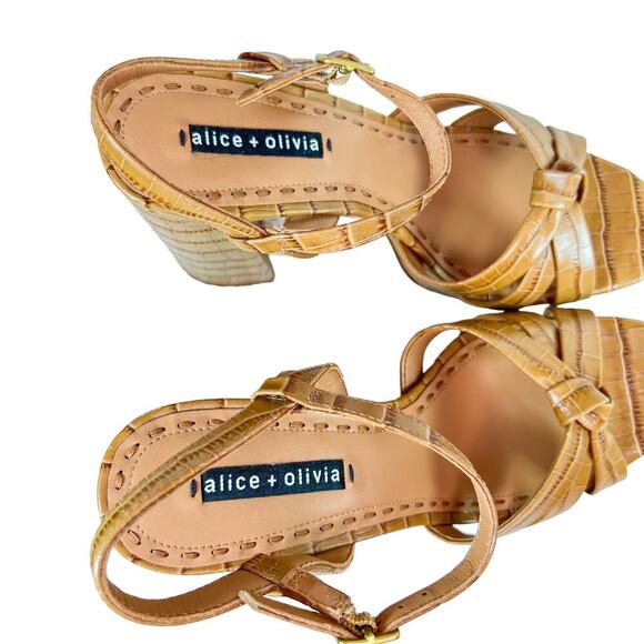 Alice and Olivia Veren Tan Croc Platform Block Heel Size 10.5 - Picture 2 of 4